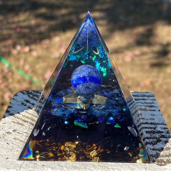 Lapis Lazuli Obsidian Orgone Pyramid  Generator | Reiki - Picture 7 of 10